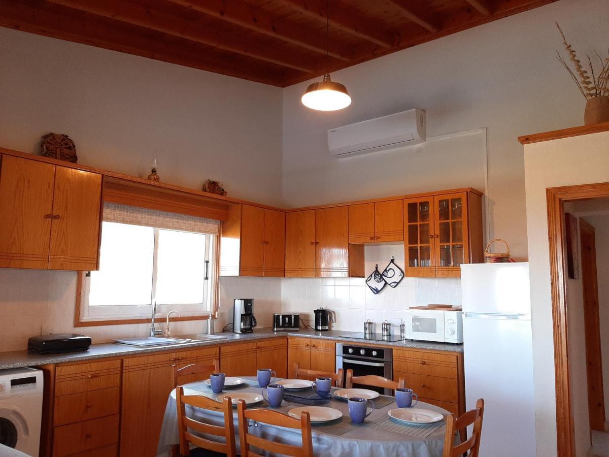 Villa Gavriel - Peyia Villa With Breathtaking Sea View, Peyia Villa With Private Pool, Secluded, Huge Outdoor Space, Mountain Views Eksteriør bilde